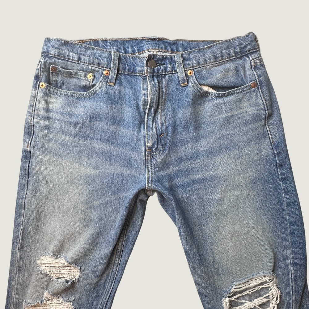 Levi's 513 Jeans Mens 32x30 Slim Straight Light Wash Blue Distressed Denim